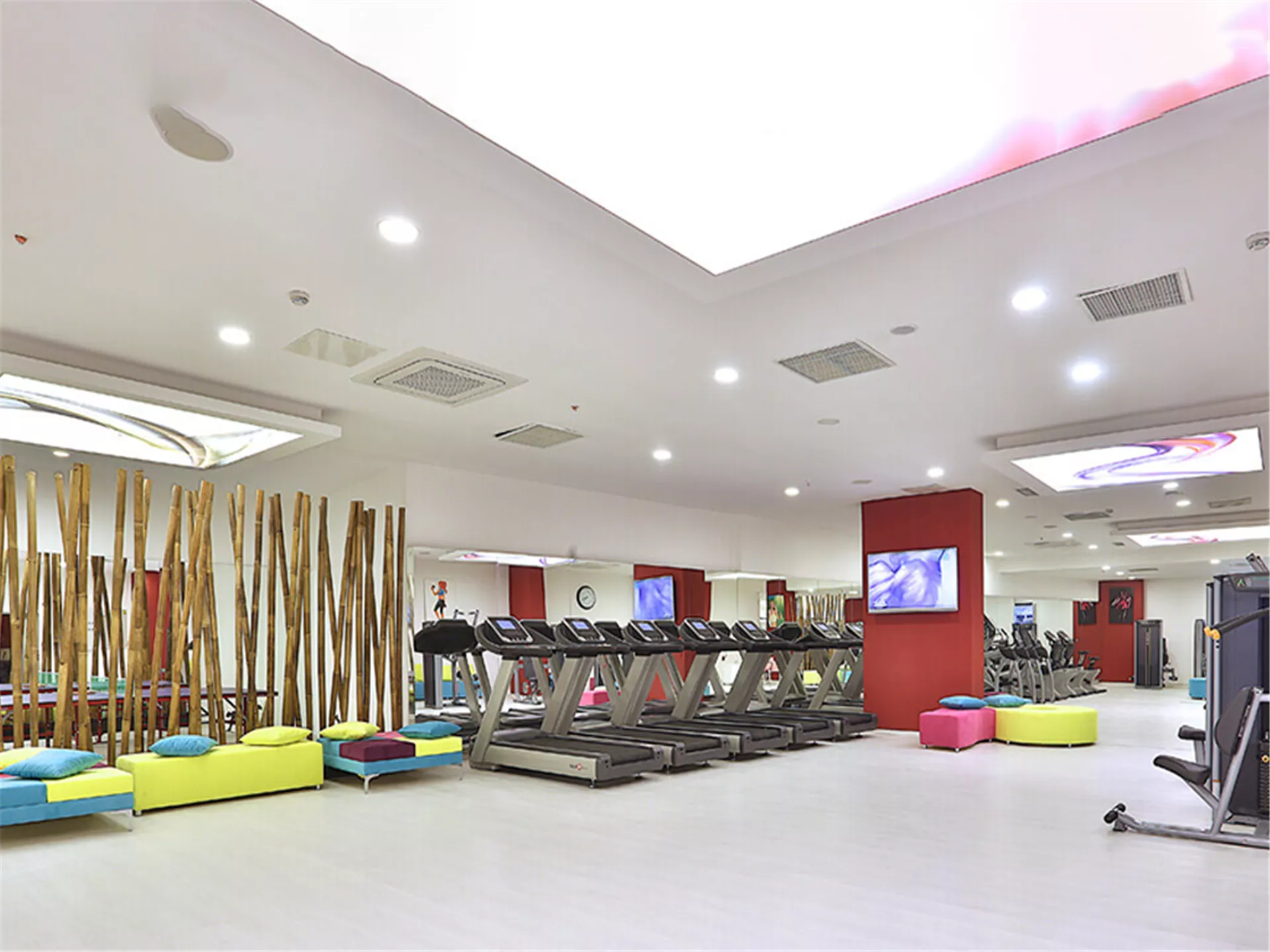 Mayi Hotel